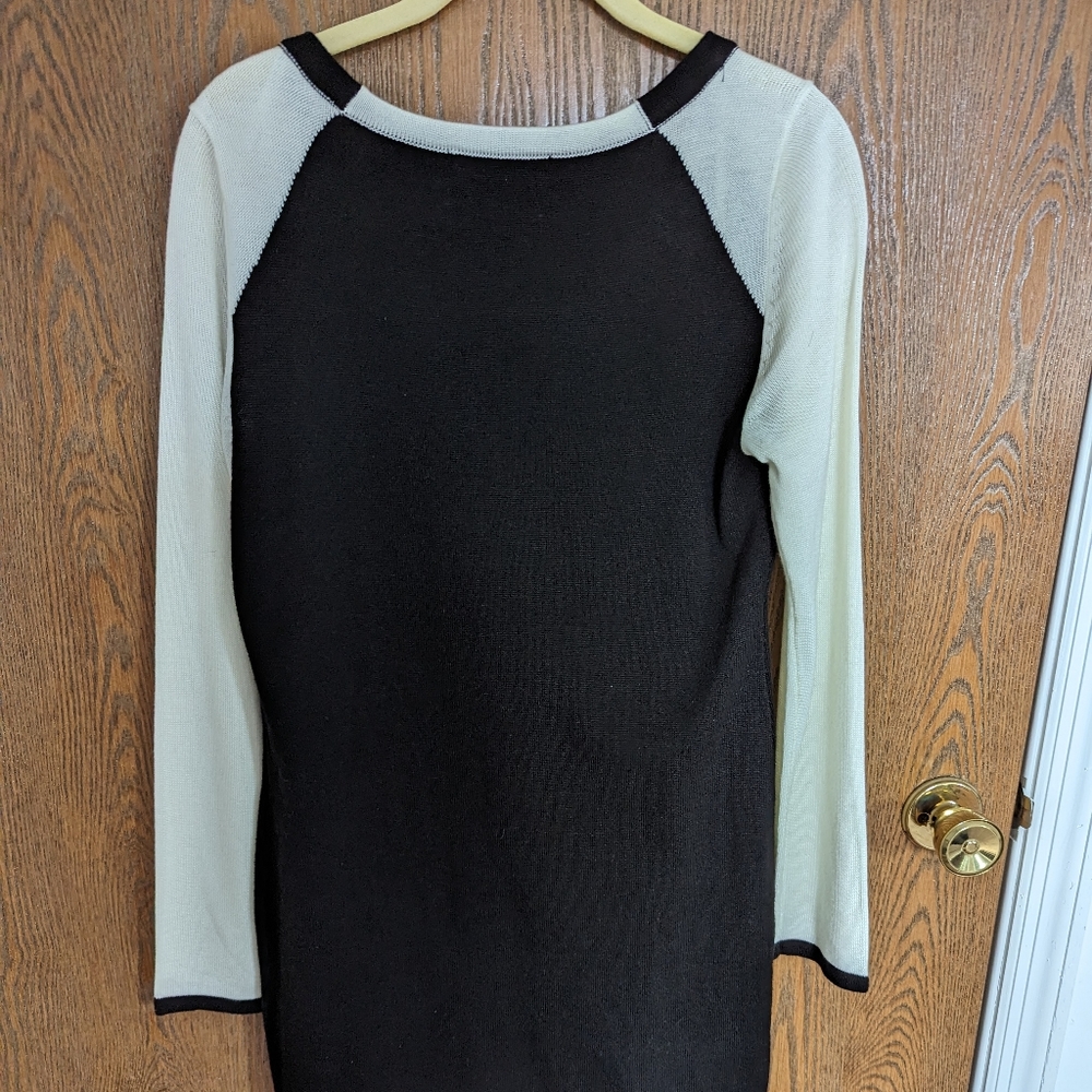 Ivanka Trump NWOT Black and Cream Sweater Dress Size Medium